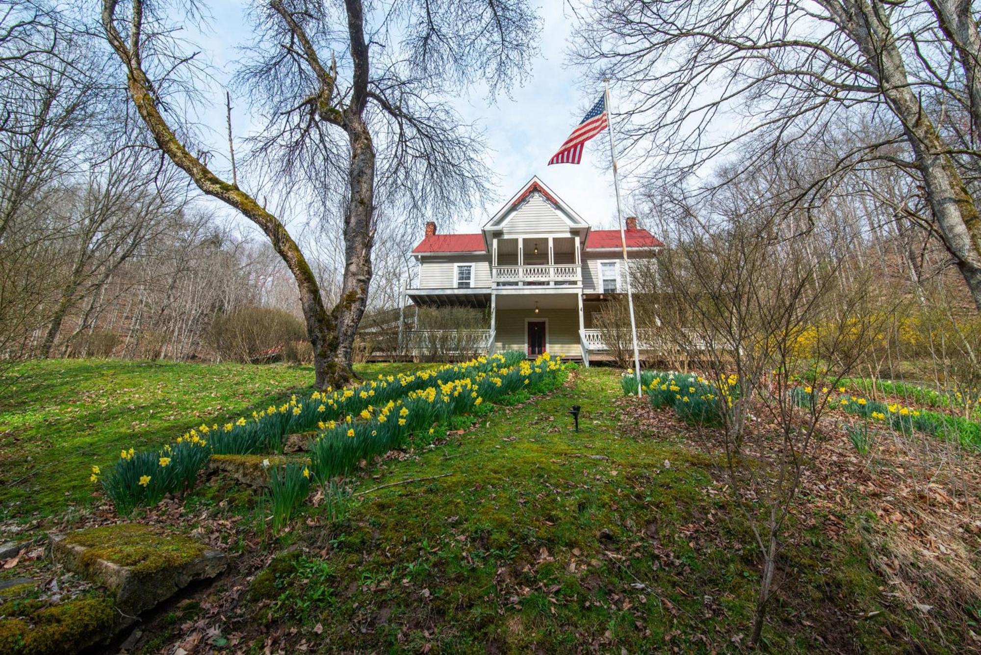Moore House Inn & Cabins Marlinton Eksteriør bilde